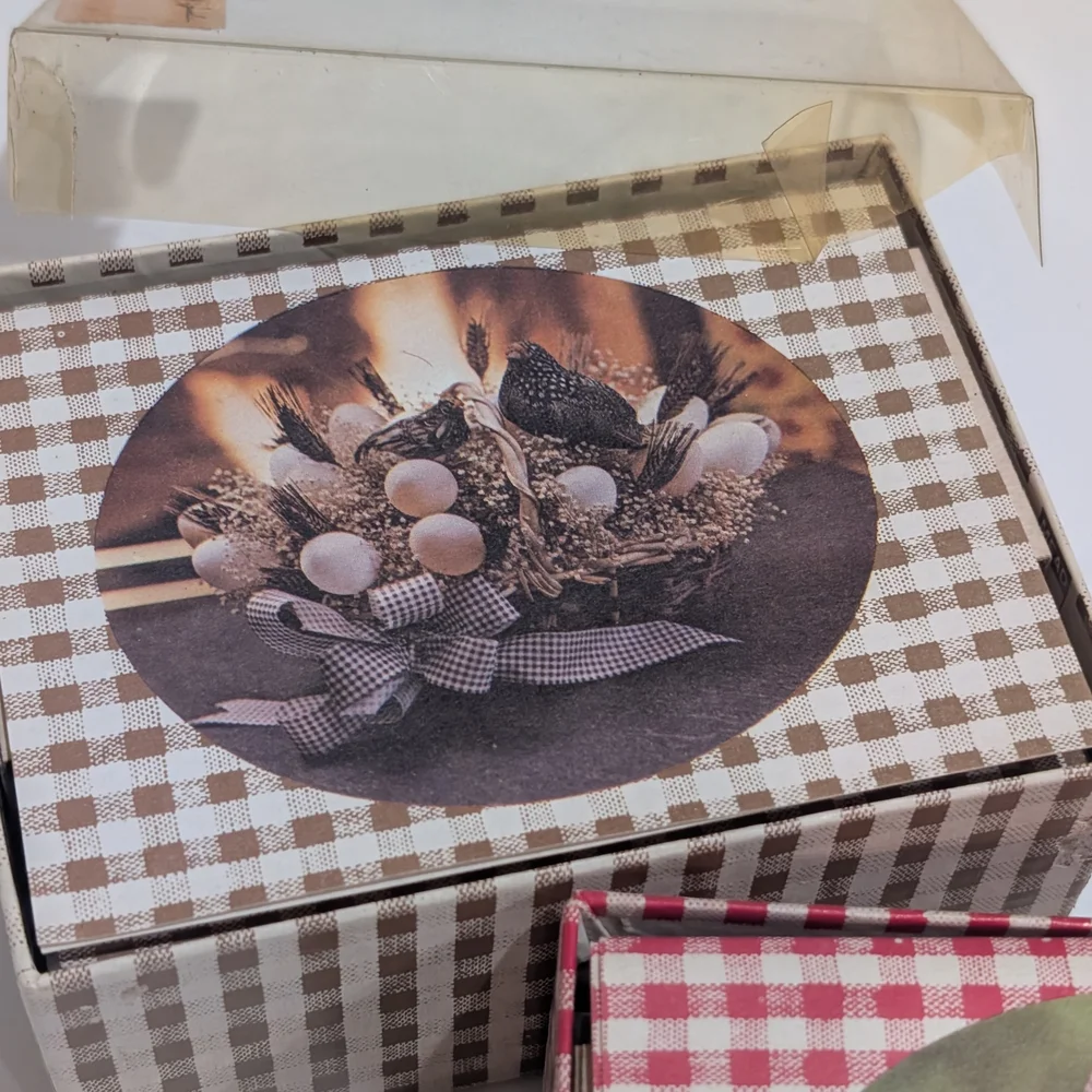 Vintage Montag's Note Cards Chicken Egg Basket Gingham Print